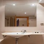 Dorma Puerta De San Pedro 호텔 루고