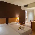 Dorma Puerta De San Pedro 호텔