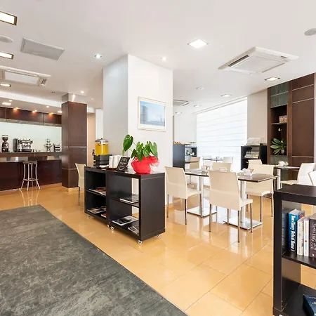 Dorma Puerta De San Pedro Otel 3*