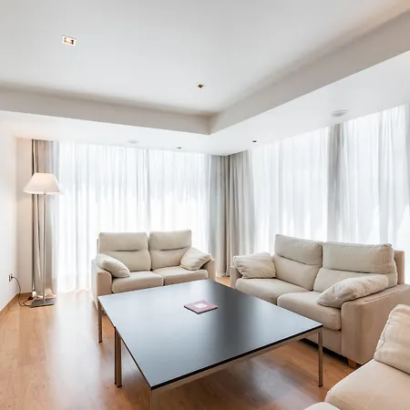 Exe Puerta San Pedro מלון 3*