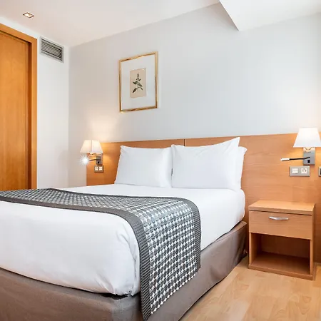 Exe Puerta San Pedro 3*