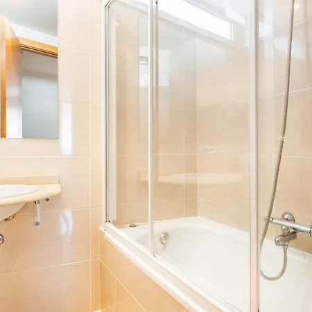 Exe Puerta San Pedro 3*