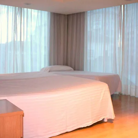 Exe Puerta San Pedro Hotell