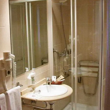 Hotel Exe Puerta San Pedro 3*