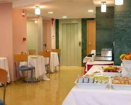Exe Puerta San Pedro 3*