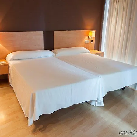 Exe Puerta San Pedro 3*