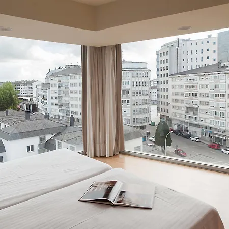 Exe Puerta San Pedro מלון 3*