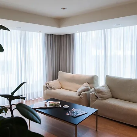 Exe Puerta San Pedro מלון 3*