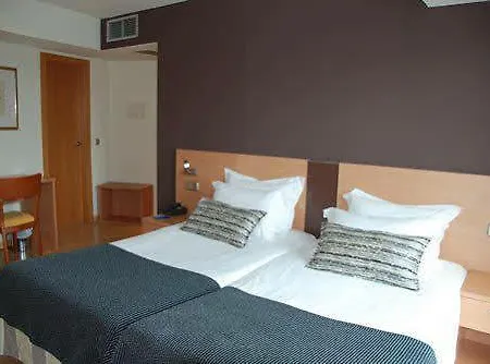 Hotel Exe Puerta San Pedro 3*