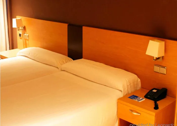 Dorma Puerta De San Pedro Hotel