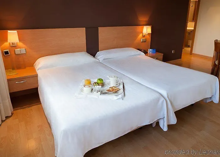 Dorma Puerta De San Pedro Otel Lugo