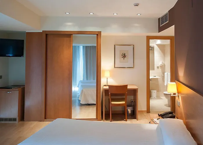 Dorma Puerta De San Pedro Hotel